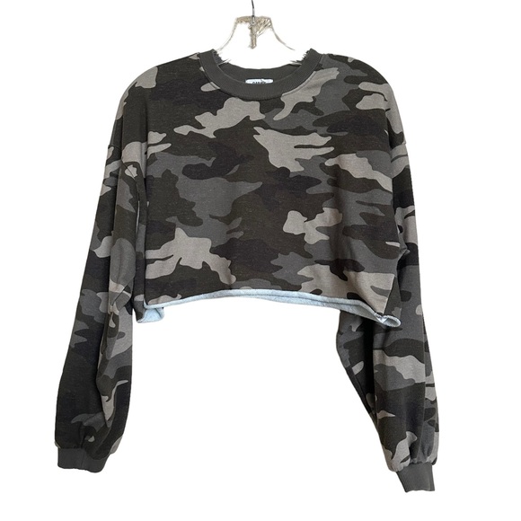 Garage Women’s Camouflage Crop Sweatshirt Top Camp Green Sz Small - Picture 1 of 6